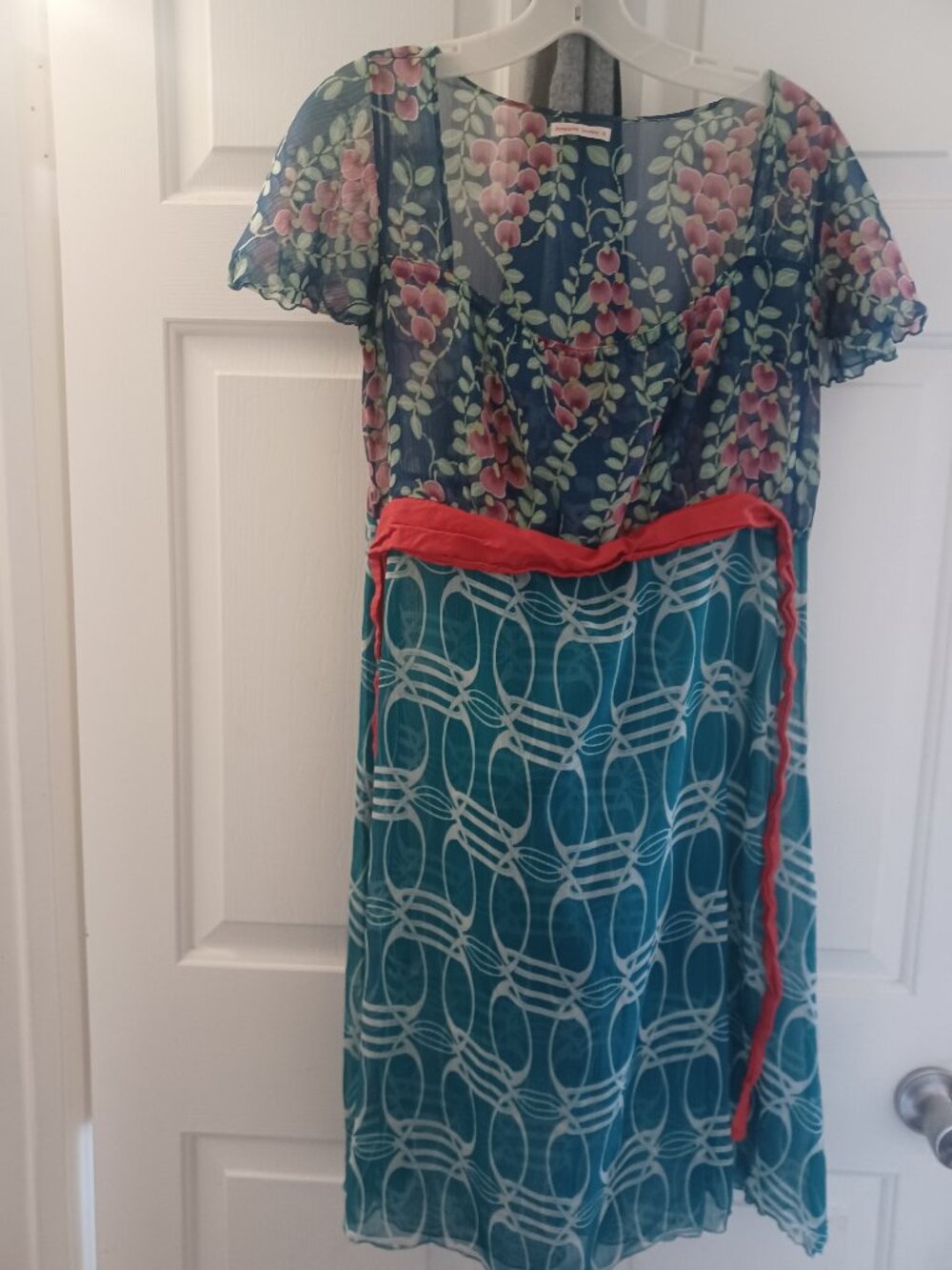 Chic dress